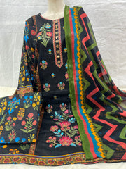 Embroided Lawn with Chiffon Dupatta